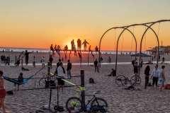 People-at-play-on-Santa-Monica-Beach